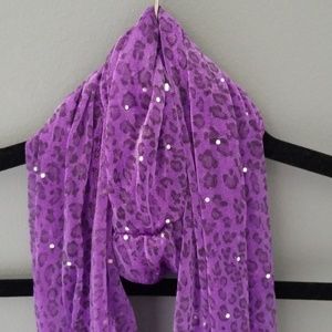 Purple leopard print infinity scarf lightweight